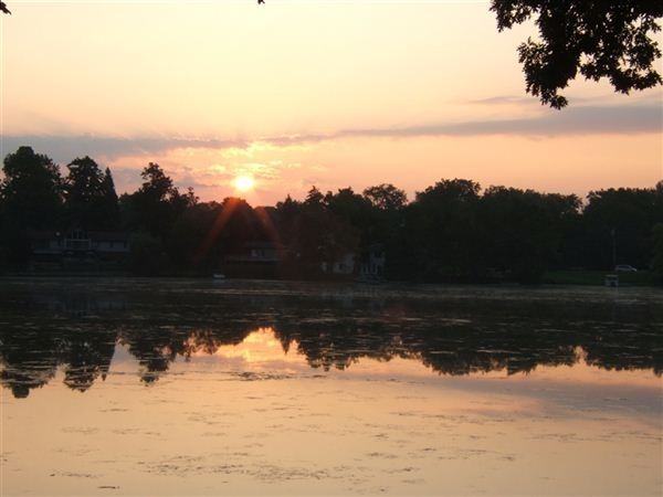 Maple Lake Apartments - Photo 2 of 4