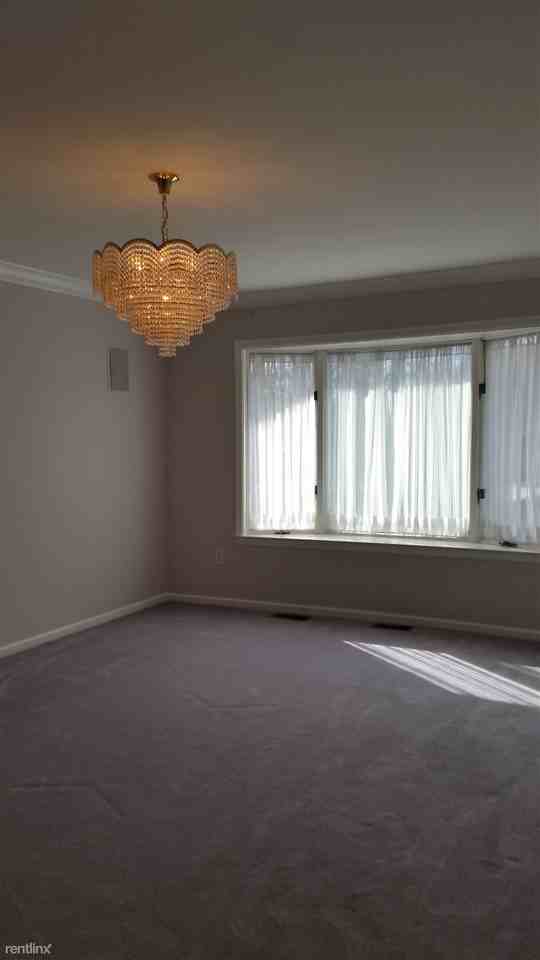 27841 Rainbow Cir - Photo 3 of 10