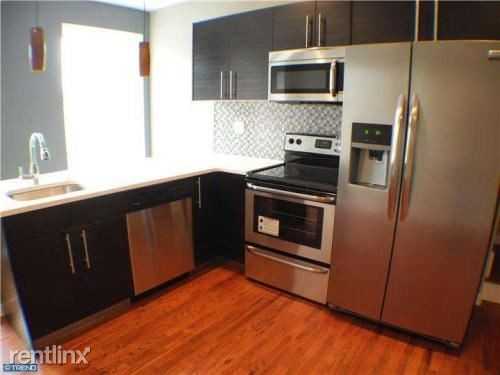 301 Market St - Photo 2 of 8