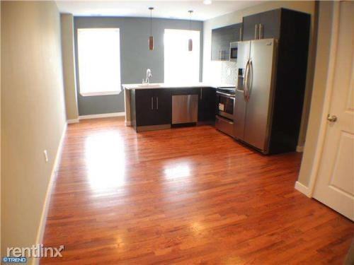 301 Market St - Photo 3 of 8