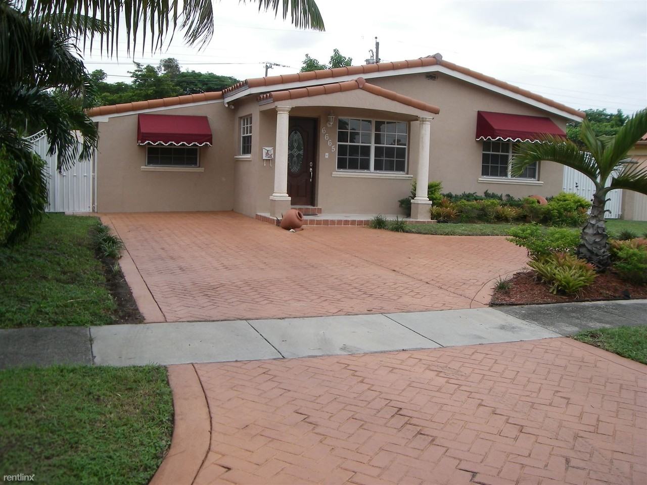 6665 NW 40th St - Photo 2 of 10