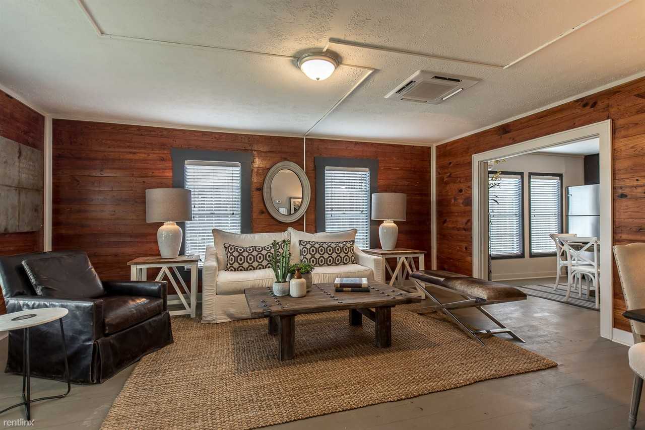 The Main @ College Main - Photo 3 of 9