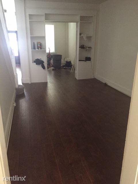 705 W 36th St - Photo 3 of 10