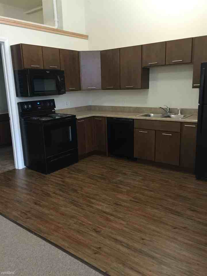 Parsonian Senior Apartments - Photo 3 of 5