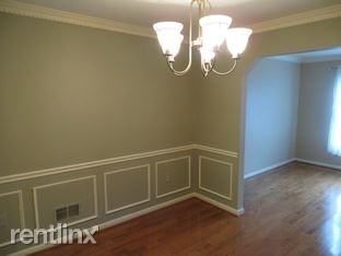 4504 Sawgrass Ct - Photo 2 of 8