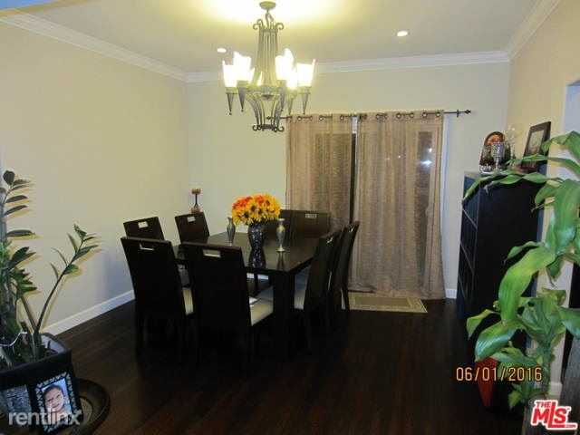 226 N Almont Dr - Photo 2 of 3