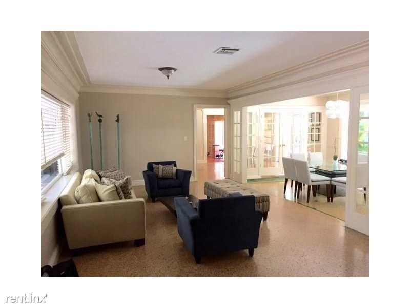 5209 Riviera Dr - Photo 2 of 19