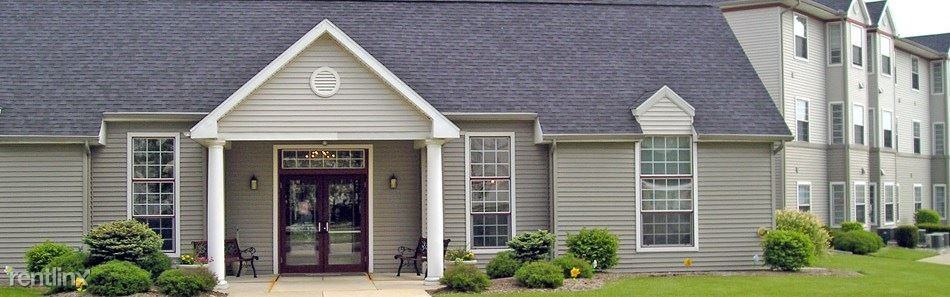 Stratford Place - Photo 2 of 3