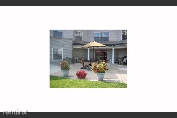 Stratford Place - Photo 3 of 3