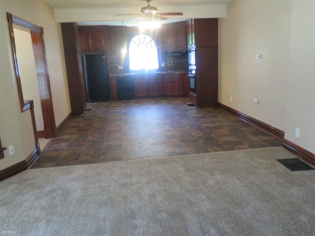 329 N Cherry St - Photo 2 of 16