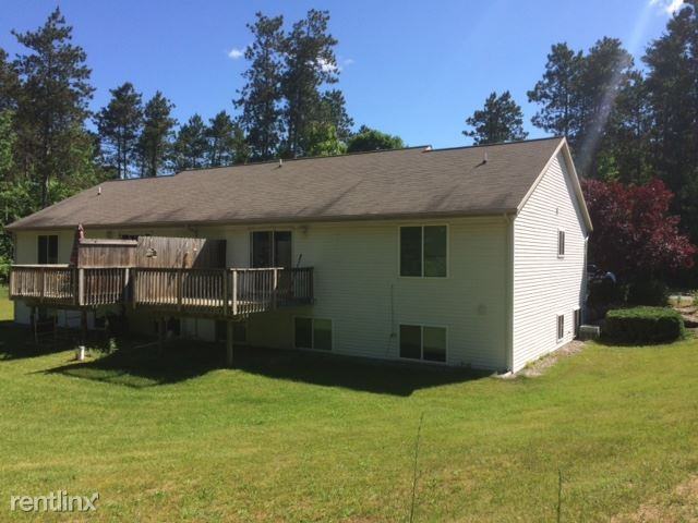 3776 Edgerton Ct - Photo 3 of 4