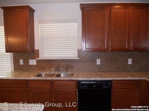 168 Golden Wren - Photo 3 of 13