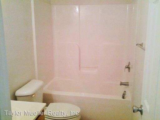 708 Ray St - Photo 3 of 10