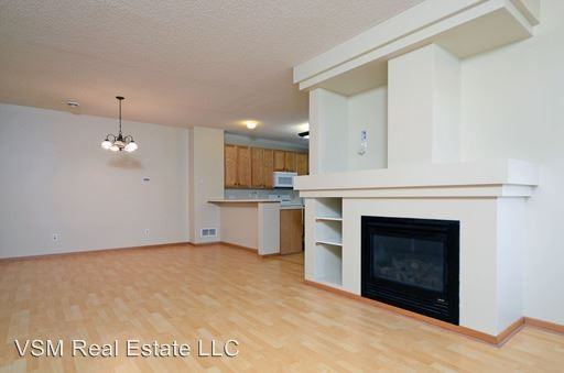 44 River Woods Dr W - Photo 3 of 11