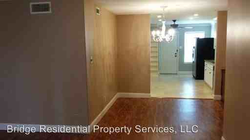 4010 Ridglea Country Club Dr - Photo 3 of 10