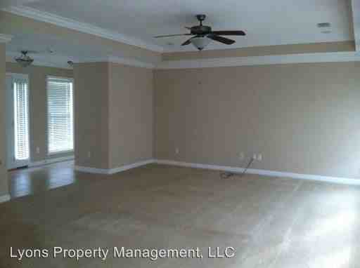 108 Brookfield Dr - Photo 2 of 12