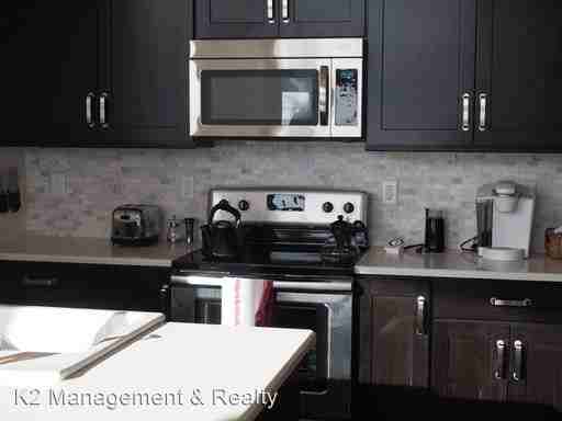 235 Meriwether Cir S - Photo 2 of 31