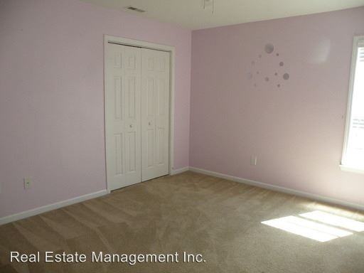 106 Frost Ct - Photo 2 of 23
