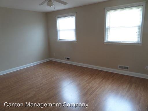 4635 Shamrock Ave - Photo 2 of 13