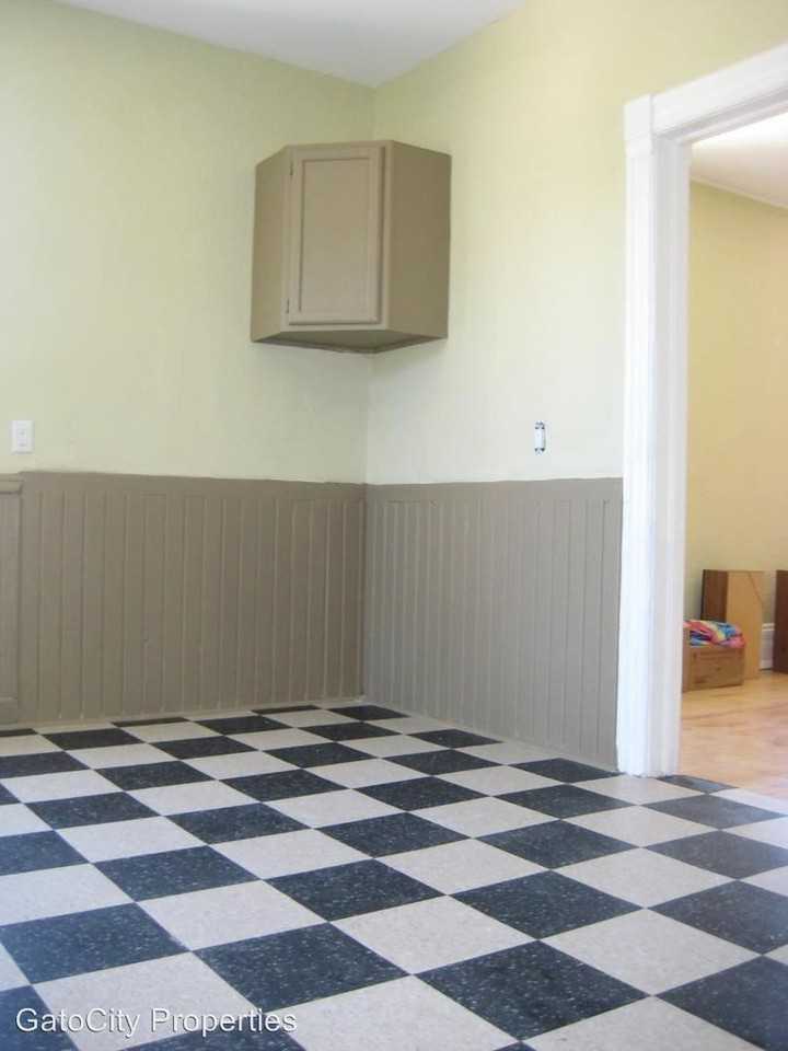 2777 N Booth St - Photo 3 of 5