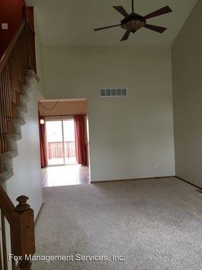 5705 Blue Mountain Cir - Photo 2 of 36