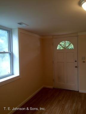 326 E Sprague St - Photo 2 of 12