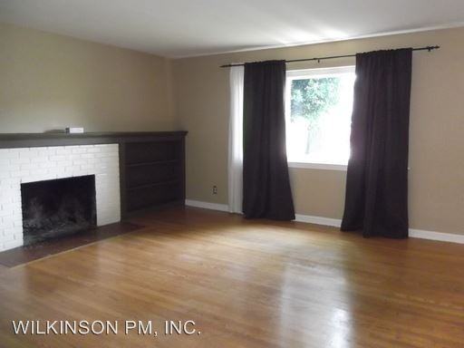 2508 N Quebec St - Photo 2 of 2