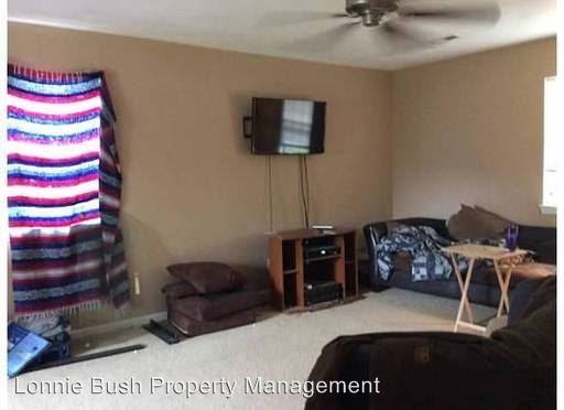 305 Christa Dr - Photo 3 of 4