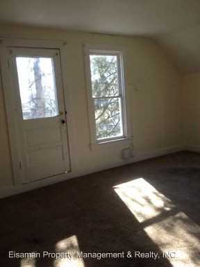 2927 Broadway - Photo 2 of 12