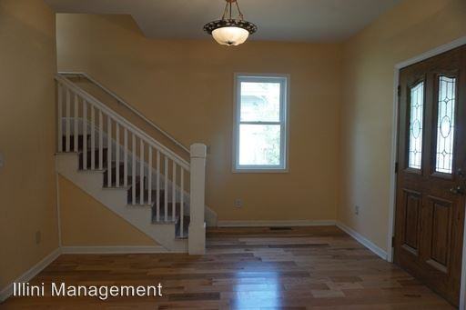 1103 N Market St - Photo 2 of 11