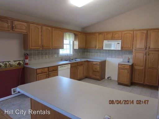 12 Cynthia Ct - Photo 3 of 8