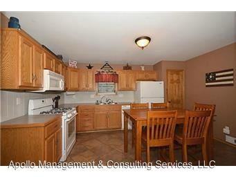 209 Academy St - Photo 3 of 15