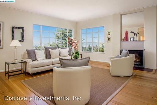 2049 Bywood Dr - Photo 2 of 26