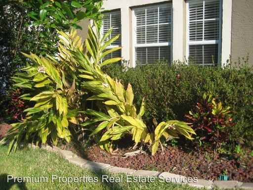 2111 Corner Point Ct - Photo 2 of 17