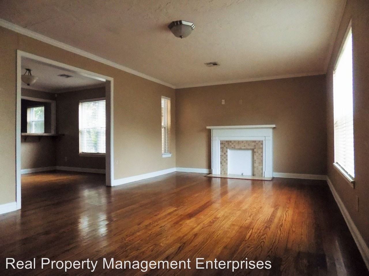 2704 NW 38th St - Photo 3 of 10