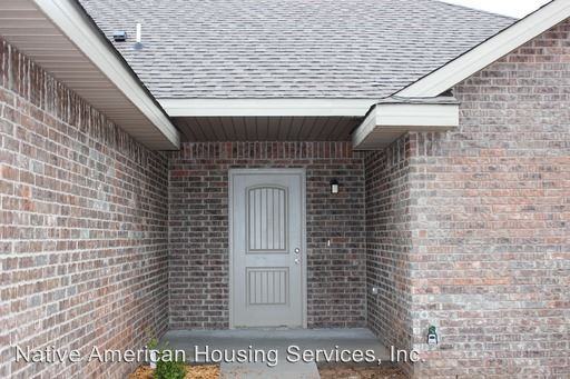 1115 Tim Holt Dr - Photo 2 of 16