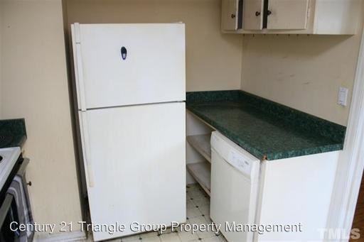 1030 Nichols Dr - Photo 3 of 6