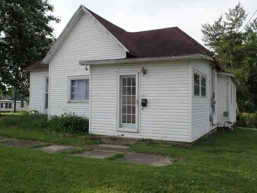 343 E Beech St - Photo 2 of 17