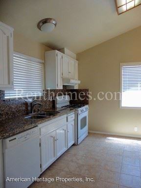 1020 La Mesa Ave - Photo 2 of 30