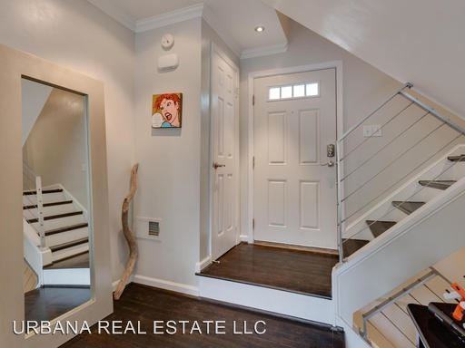 109 King Henry Ct - Photo 2 of 25