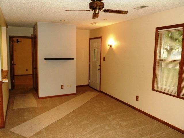 273 Park Ave - Photo 2 of 15