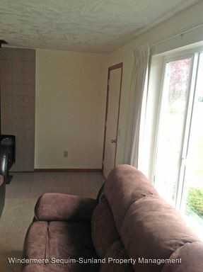 50 Hampton Ct - Photo 3 of 12