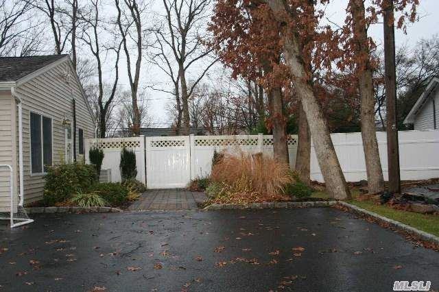 6 Spencer Ln - Photo 2 of 9