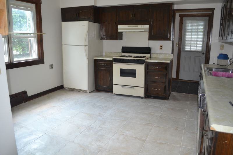 205 N 3rd Ave - Photo 3 of 20