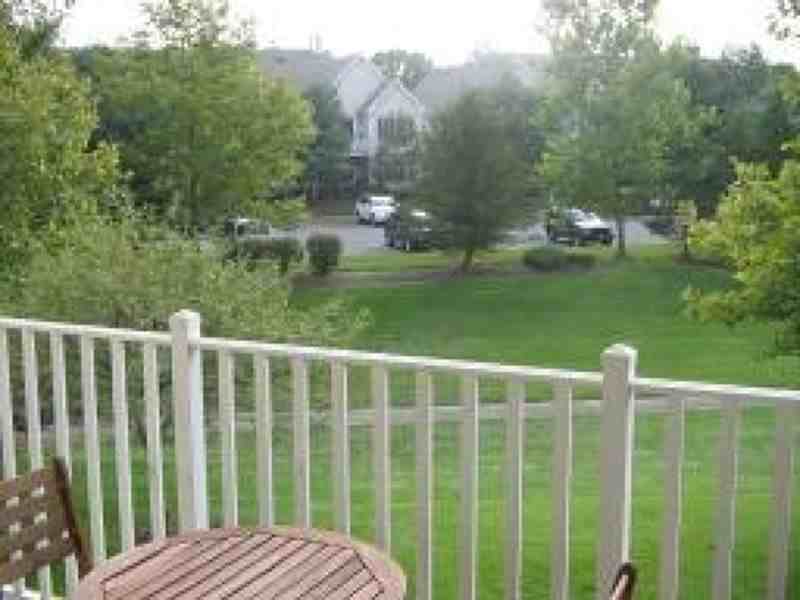 617 Magnolia Ln - Photo 2 of 7