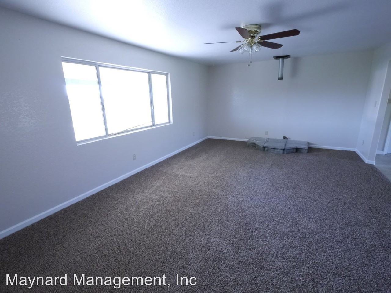 10273 Roach Dr - Photo 2 of 14