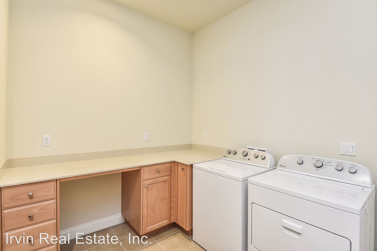 1749 Veneto Ln - Photo 2 of 42