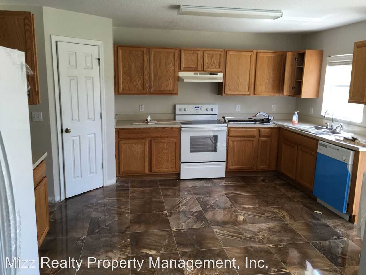 460 Southridge Rd - Photo 2 of 13