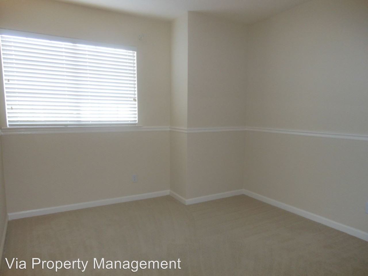 2066 Eilene Dr - Photo 3 of 12