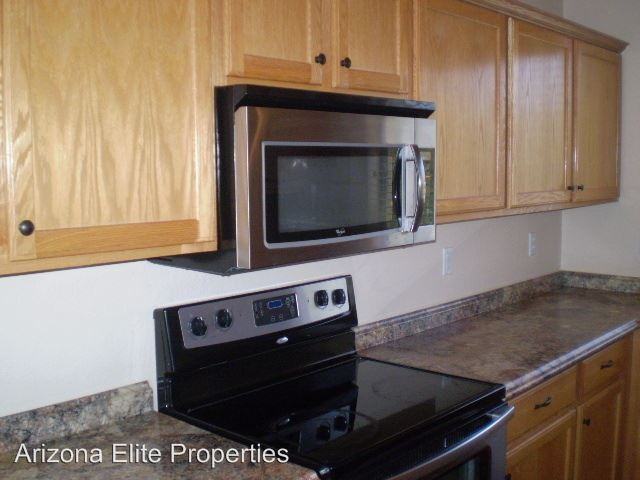 2354 N Pyrite - Photo 3 of 9